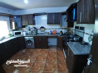  10 شقة واسعة للبيع قرب مخابز نبيل الحي شارع الهاشمي