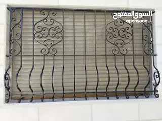  9 فني حداده لكافه اعمال الحداده والديكور وكافه اعمال الصيانه