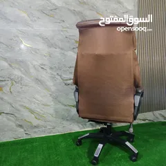  2 كرسي مدير مستورد مميز بالجودة و الشكل جك ايطالي عجال ربر كفالة حقيقيه للشركات الفخمه و المكاتب