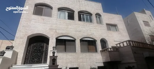  4 عماره للبيع موقع  مميز شفابدران قرب دوار جامعة العلوم التطبيقيه