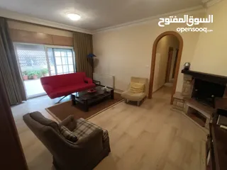  6 شقه ارضيه للبيع،،ترسات وحديقه حول البيت،،اهم مواقع دير غبار