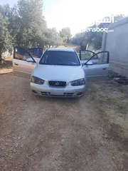  4 هيونداي افانتي XD