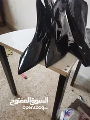  1 حذاء نسائي