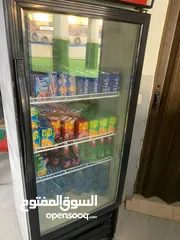  1 ثلاجة بحالة جيدة