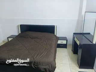  12 شقه مفروشه  طابق ارضي  بالزرقاء جبل طارق   قريبة من الخدمات