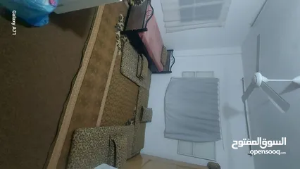  10 بيت للبيع مخيم الحصن