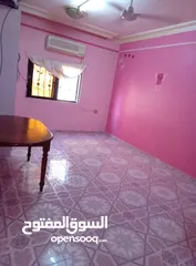  7 شقه للبيع .