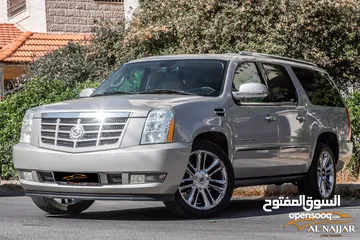  1 Cadillac Escalade 2008   السيارة مميزة جدا و قطعت مسافة 179,000 كيلو متر فقط