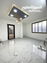  2 للبيع روف مقابل الاكايديميه مباشره