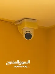  7 كاميرات مراقبة نوع HIKVISION + DVR مستعمل بحال الوكالة للبيع