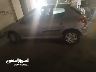  5 بيجو 206.  2001 للبيع