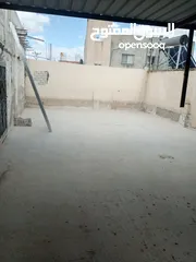  5 بيت للبيع  منطقة البارحة مميزه