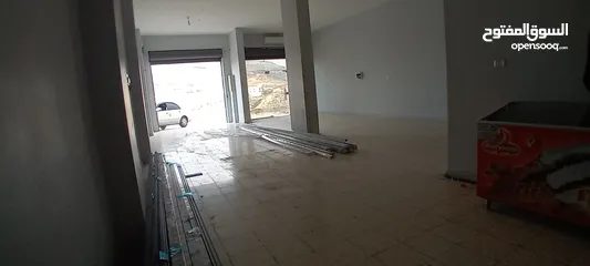  5 محلات للإيجار