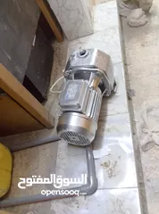  2 مضخة مياه أو سوائل أخرى حجم كبير  2 حصان قوي جدا جدا مش مصلحه أو مفتوحه فحص كامل لسه وكالة للبيع