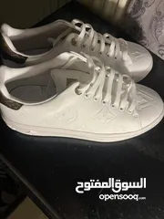  1 حذاء لويس فيتون الاصلي