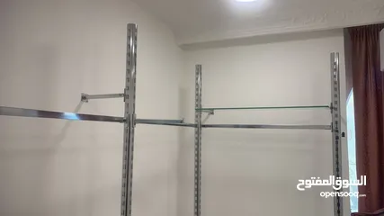  4 عمدان ستاند ديكور للبيع