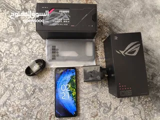  5 Rog phone 6  Ram 16  Storage 512 Batery 6000mah