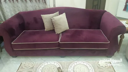  4 طقم كنب سبع مقاعد مستعمل للبيع رقم التواصل موجود بالاعلان