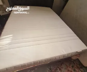  2 فرشات IKEA للبيع