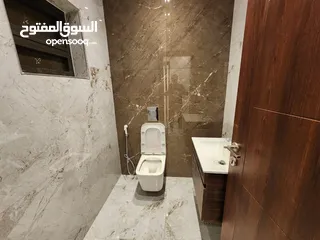  16 شقة مع روف دوبلكس للبيع على طريق المطار ( البنيات )  ref : 14367