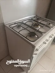  4 غاز طبخ بحاله ممتازه للبيع تكنوجاز لون ابيض