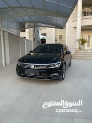  1 باسات ار لاين من الداخل والخارج ختم الشركة ، السياره جديدة بحالة الوكالة وتامين وترخيص جداد شامل