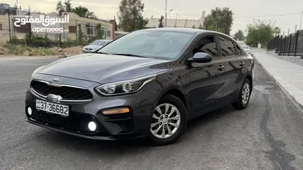  12 Kia cerato  Model :2019 94000 KM 1600CC Gearbox : automatic  Colour: Gary Inside :Black