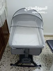  1 سرير هزاز ....
