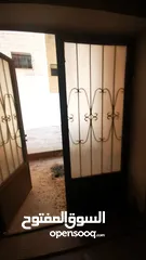  2 شقه للبيع  بالمزاد