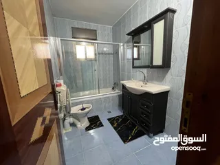  3 شقة فاخرة مفروشة للايجار