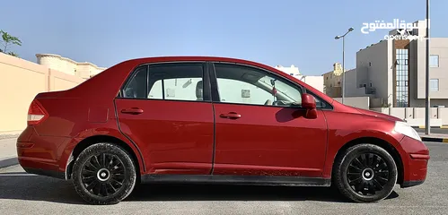  10 Nissan Tiida 2012