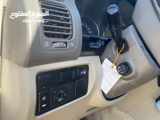  26 لاند كروزر VX وكالة فحص كامل v8