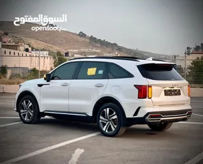  11 كايا سورينتو/2022 فل الفل  فتحة سقف بانوراما  4x4 ///240Hp بنزين + كهرباء  ( Haybrid) 1600cc