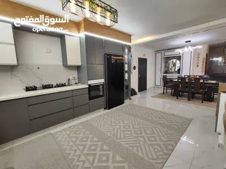  4 شقة سوبر ديلوكس للبيع – قرب طوارئ بيتونيا فرصة سكنية لا تفوت- موقع وسكن وتشطيب