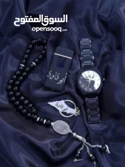  7 الساعة الترند الكاملة بالسواد – والبياض بارقام عربية أنيقة تضيف لمسة تراثية رقمية .