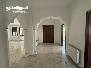  13 فيلا دوبلكس للبيع في جبيهة - حي المنصور