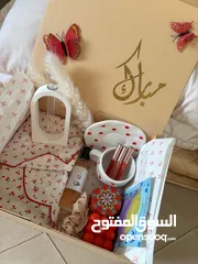  27 شموع معطرة وهدايا حسب الطلب