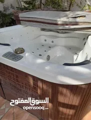  1 جاكوزي مستخدم للبيع  بحاله ممتازه