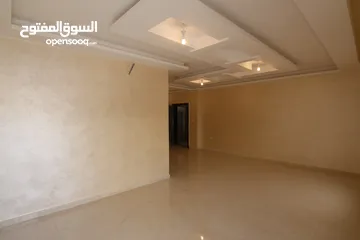  10 شقة أرضية مع ترس 40متر في أبو نصير قرب كلية العلوم البحرية من المالك بسعر لقطة