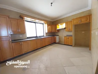  7 شقة للايجار في منطقة الشمساني  ( Property 32102 ) سنوي فقط