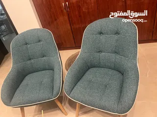  1 two arm chair   عدد 2 كرسي فردي