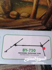  1 معدات تسجيل ستوديو احترافيه جديده.