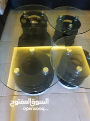  1 اثاث غرفه الضيوف( طقم طاولات زجاج واحده كبيره + اثنتين جانبيه )زجاج مقوى فاخر