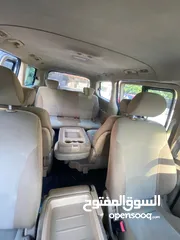  3 توصيل طلاب المدارس والموظفين في عمان..نقل سياح في جميع أنحاء المملكة مع خدمات نقل من وإلى الجسر