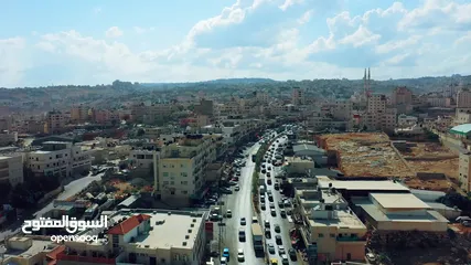  3 شاشة  LED حجم 18 متر مربع للبيع – بحالة ممتازة