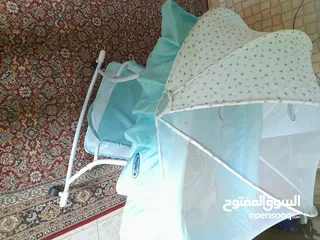  4 سرير اطفال  نوعية penguin  تابث و هزاز بنفس الوقت  معه ناموسية و غطاء معه سلة اغراض بيبي