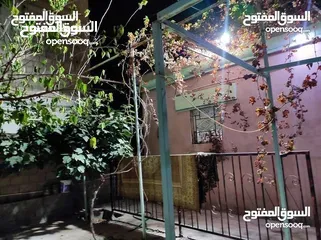  3 منزل للبيع في بنغازي بمساحة400m ومسقوف195m