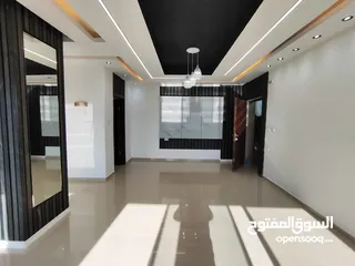  3 شقة جديدة غير مفروشة للايجار في الطيرة