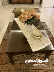  7 طقم كنب + طاولات مستخدم بحالة جديد انيق