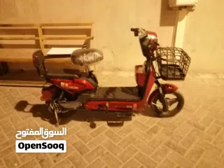  1 سكوتر   كهربائي جديد